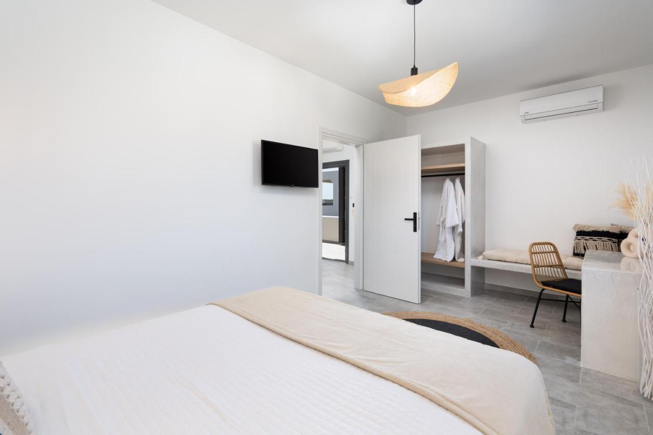 Almira Luxury Suites Периволос Экстерьер фото