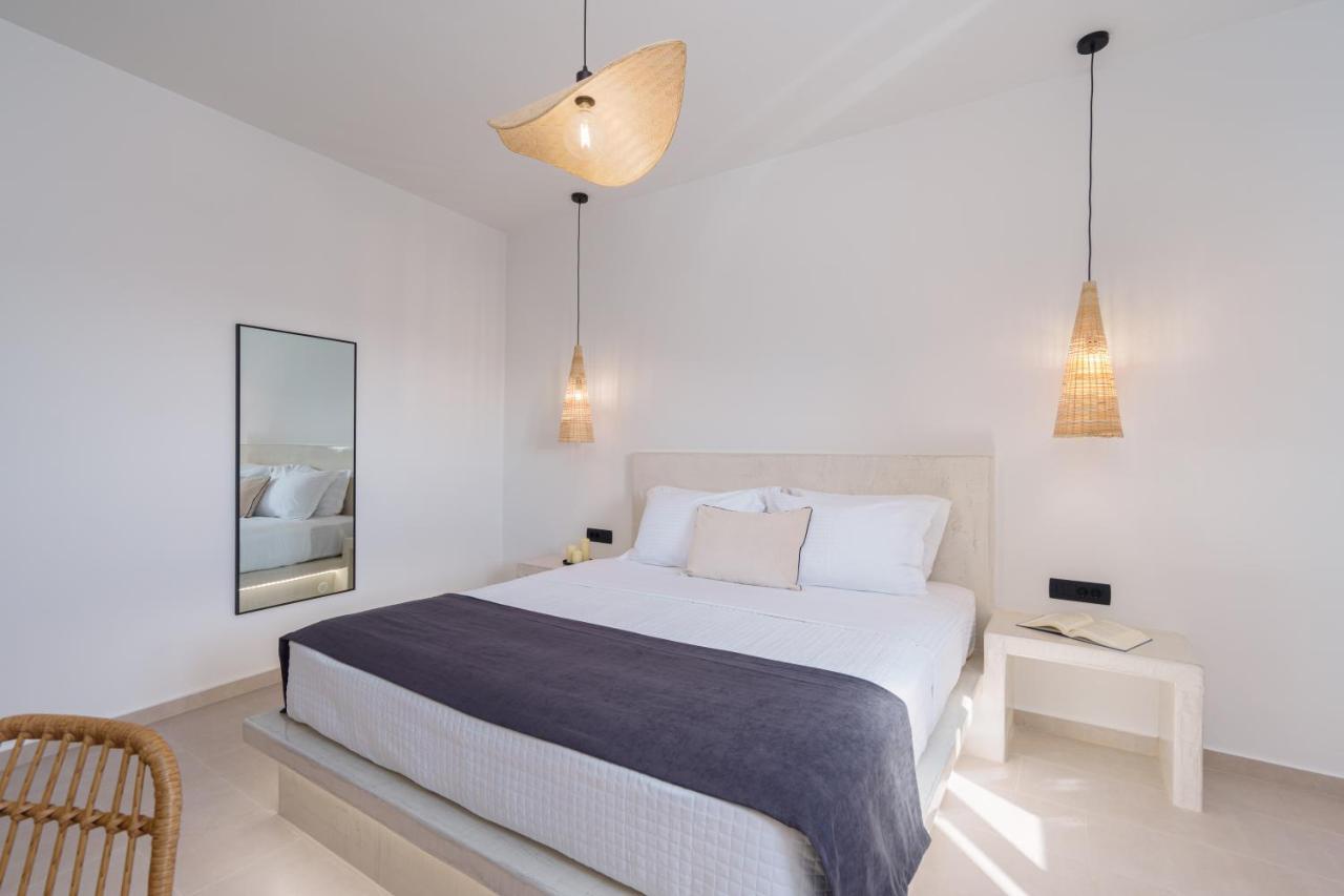 Almira Luxury Suites Периволос Экстерьер фото
